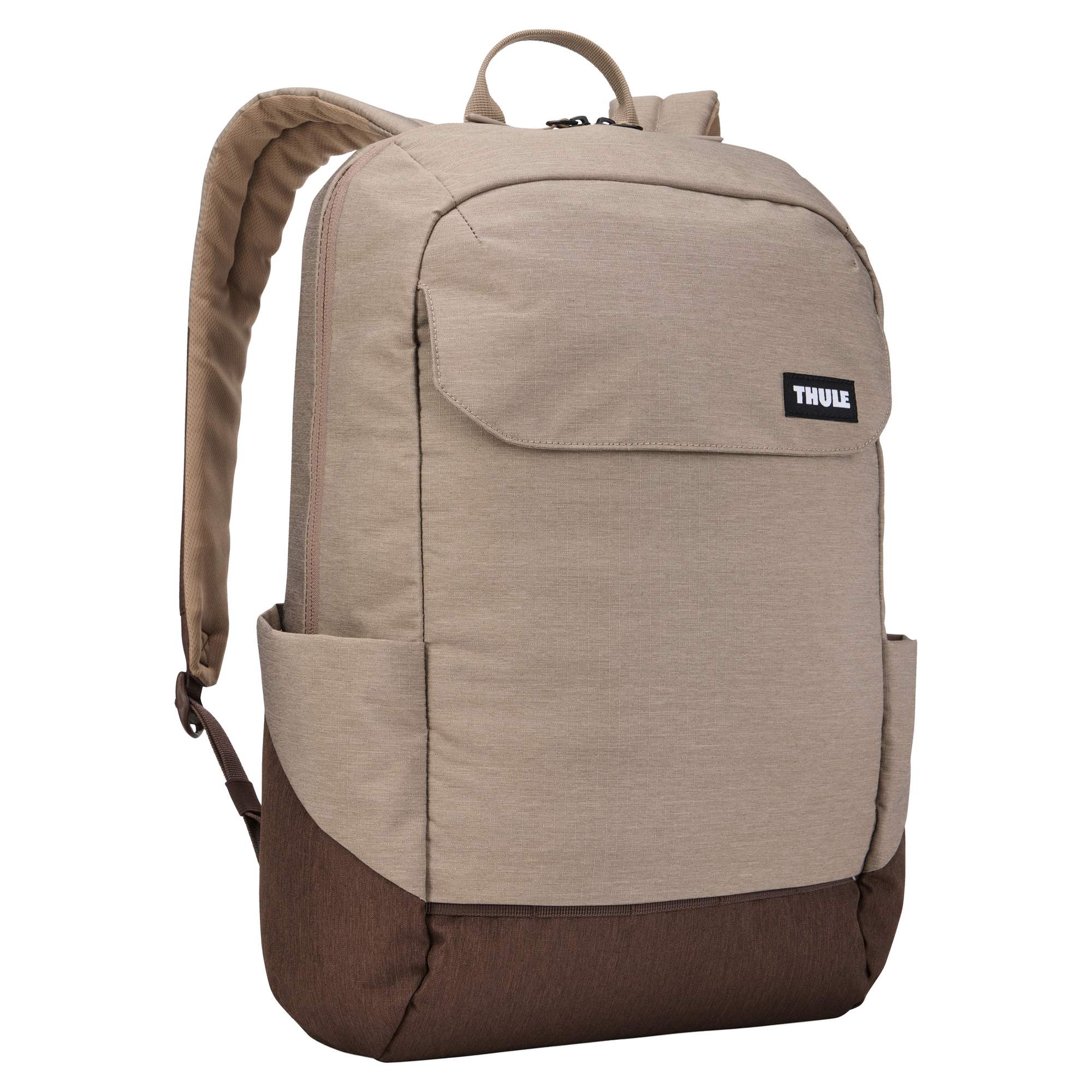 Cityrucksack mit Laptopfach Ein stilvoller Rucksack mit viel Organisation für das Pendeln zum Campus oder das Navigieren durch die Stadt. Details Gepolstertes Fach für 16-Zoll-Laptop oder MacBook Einschubfach für Tablet bis 10